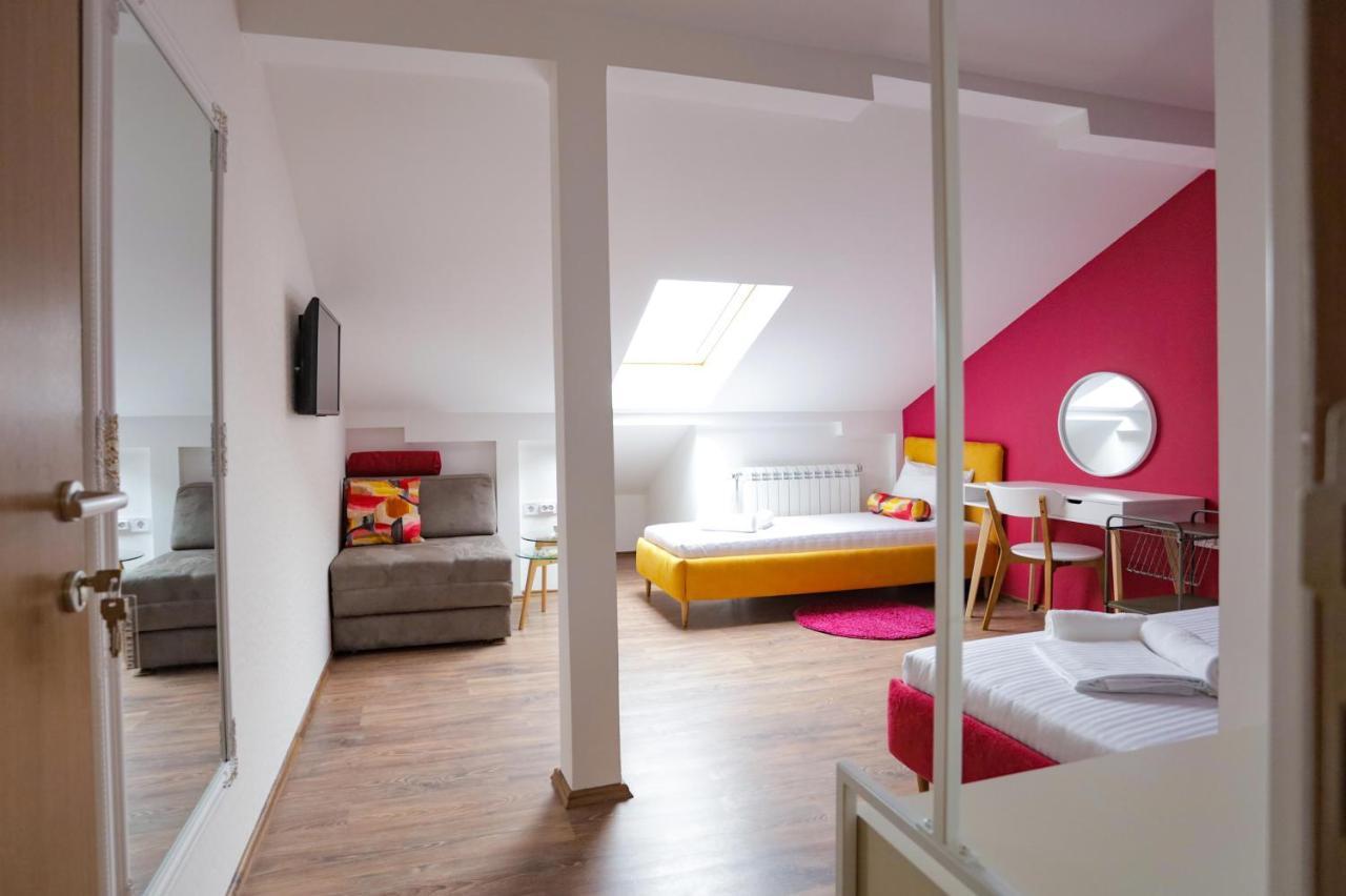 Different Apartments Ni Extérieur photo